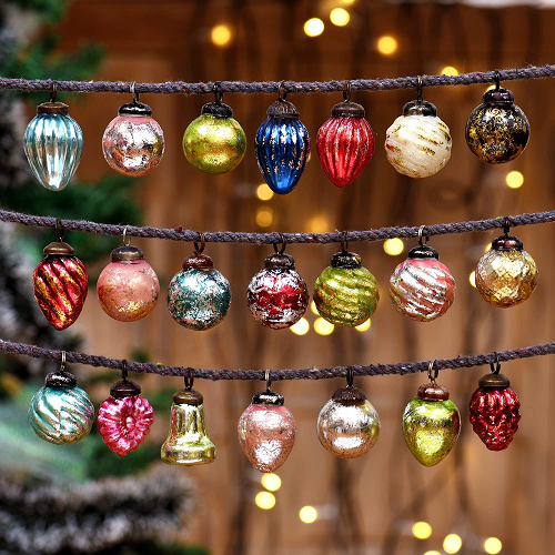 The Top Trends in Christmas Hanging Decorations for 2022